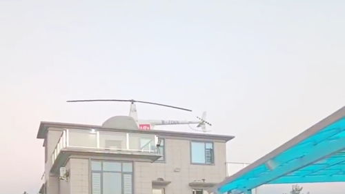 湖南邵陽(yáng)土豪開(kāi)直升機(jī)回農(nóng)村舉辦演唱會(huì),是炫富還是全村的驕傲